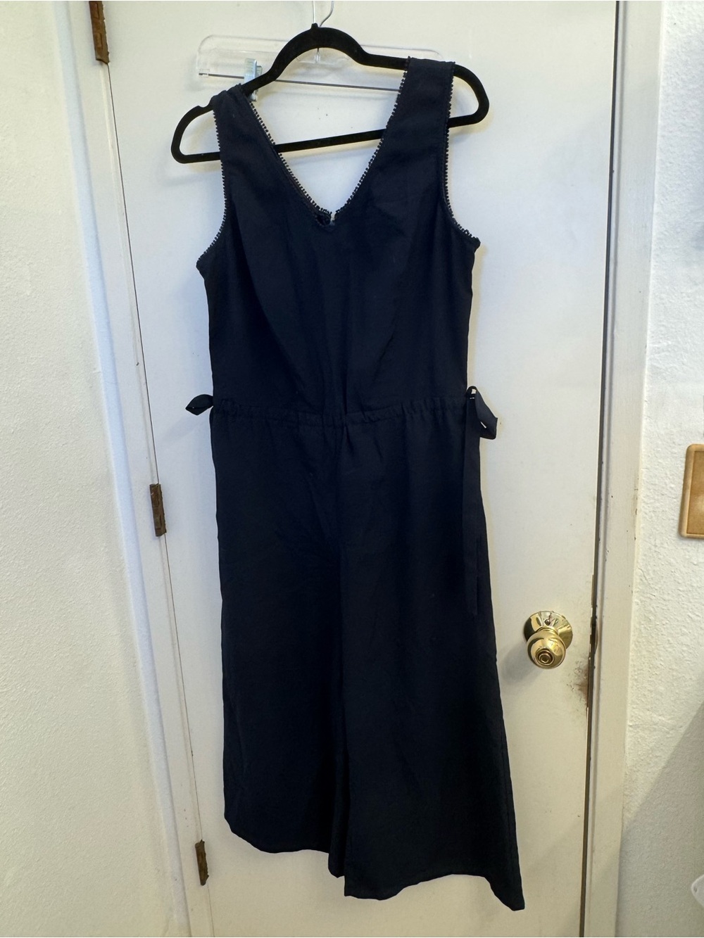 Sleeveless V-Neck Wide-Leg Jumpsuit in Dark Navy